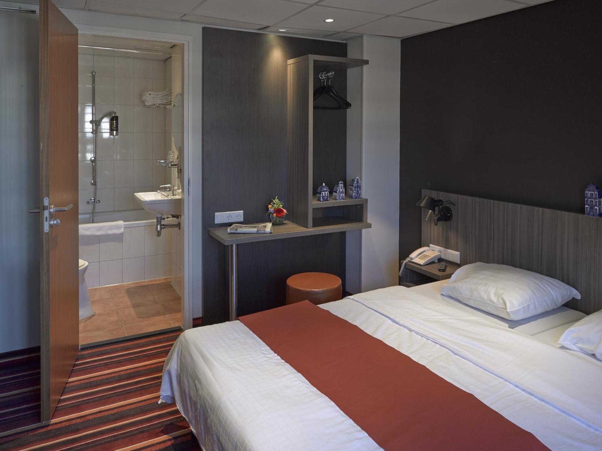 Triple Room Canal View,287348848:JPEG